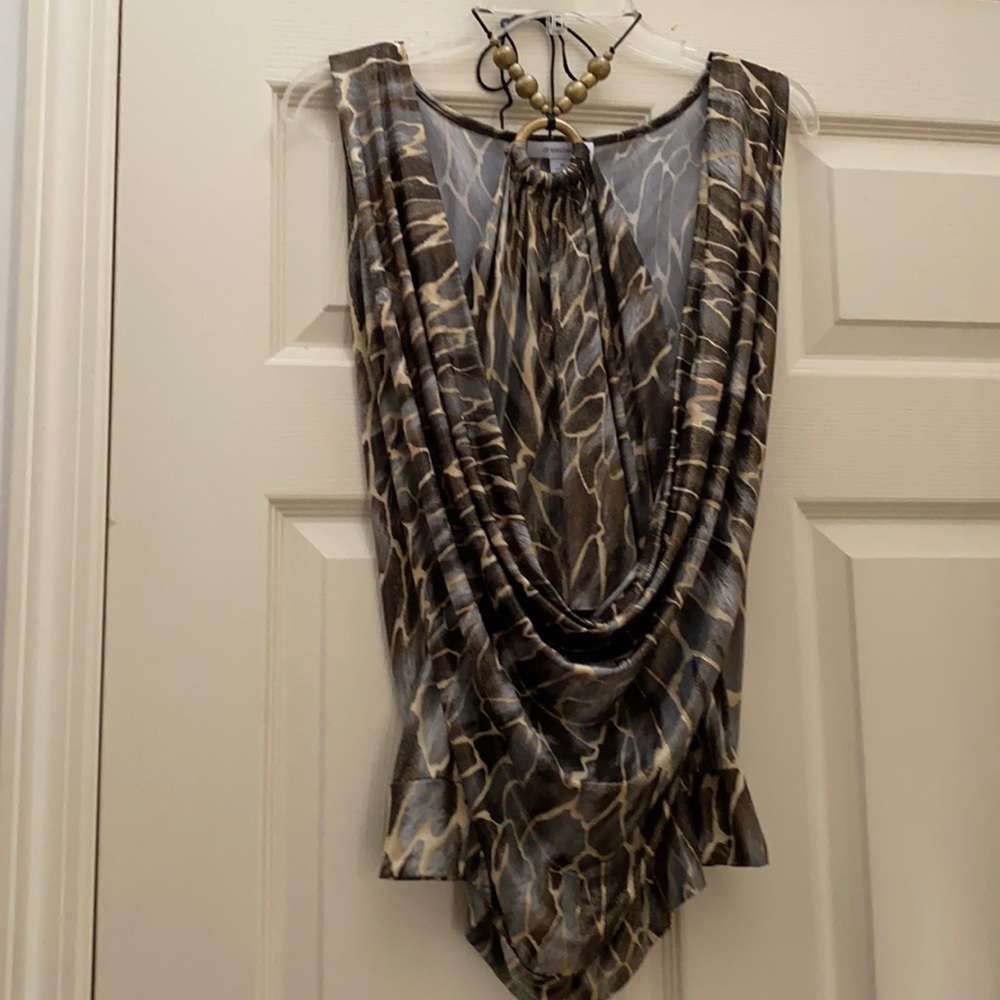 Slinky cocktail top